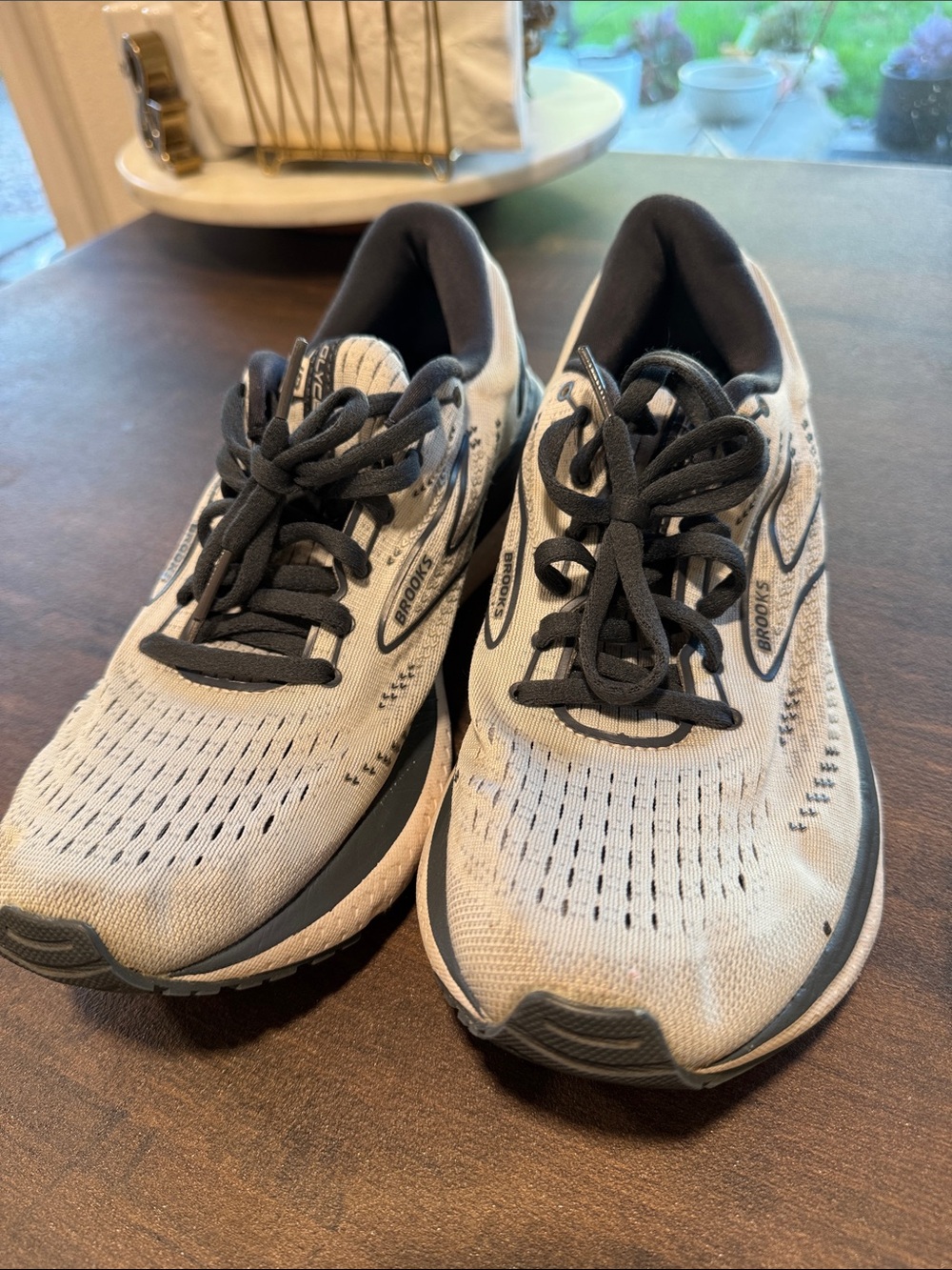 Brooks Men's Athletic Running Shoes - Light Gray and Black